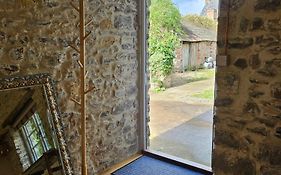 The Drewe Arms, Broadhembury